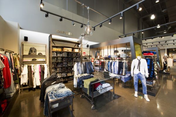 Shop quần áo Aritmetik ở Canada