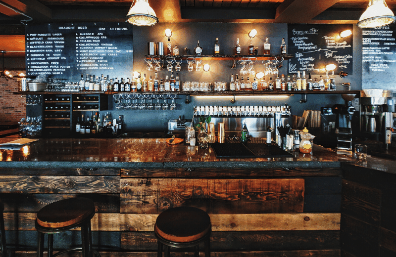 Vận hành kinh doanh quán bar